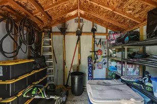 61605 Summer Shade Dr, Bend, OR 97702 - Photo 49