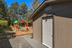 61605 Summer Shade Dr, Bend, OR 97702 - Photo 47