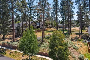 1048 E Black Butte Ave, Sisters, OR 97759 - Photo 37