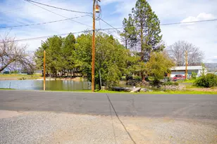 2318 Marina Dr, Klamath Falls, OR 97601 - Photo 49