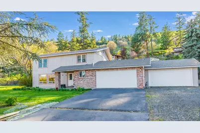 2318 Marina Drive, Klamath Falls, OR 97601 - Photo 1