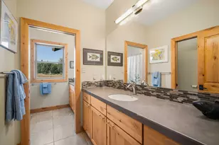 63945 W Quail Haven Dr, Bend, OR 97703 - Photo 41