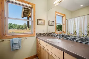 63945 W Quail Haven Dr, Bend, OR 97703 - Photo 41