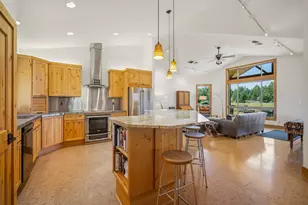 63945 W Quail Haven Dr, Bend, OR 97703 - Photo 15