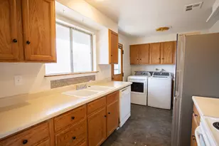 10556 Wright Ave, Klamath Falls, OR 97603 - Photo 9