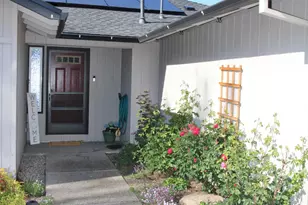 3011 Edgewood Dr, Medford, OR 97504 - Photo 7