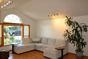 3011 Edgewood Dr, Medford, OR 97504 - Photo 9