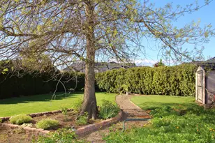 3011 Edgewood Dr, Medford, OR 97504 - Photo 53
