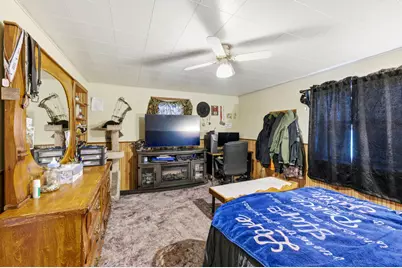 241 Kaehn Road, Crescent, OR 97733 - Photo 19