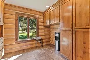 66488 Sisemore Rd, Bend, OR 97703 - Photo 27