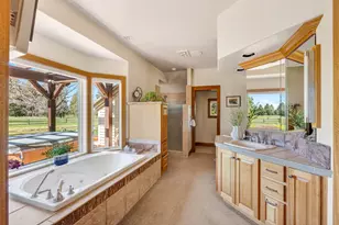60350 Arnold Market Rd, Bend, OR 97702 - Photo 39