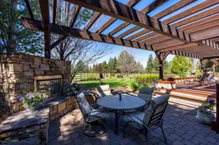 60350 Arnold Market Rd, Bend, OR 97702 - Photo 59
