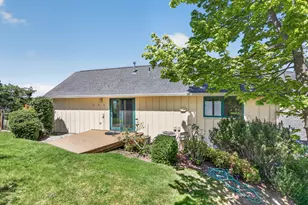4406 San Juan Dr, Medford, OR 97504 - Photo 9