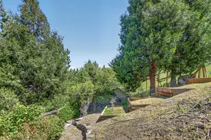 4406 San Juan Dr, Medford, OR 97504 - Photo 9