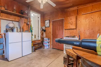 110 W 5th Street, Phoenix, OR 97535 - Photo 23