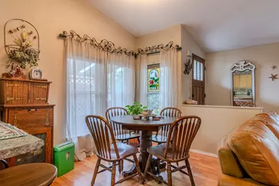 110 W 5th Street, Phoenix, OR 97535 - Photo 7