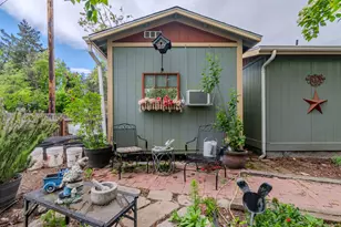 110 W 5th St, Phoenix, OR 97535 - Photo 11