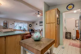 110 W 5th St, Phoenix, OR 97535 - Photo 9