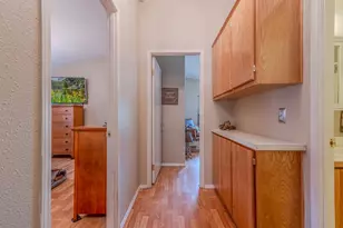 110 W 5th St, Phoenix, OR 97535 - Photo 13
