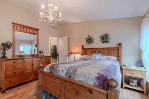 110 W 5th St, Phoenix, OR 97535 - Photo 17