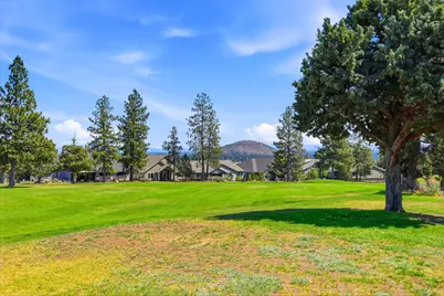 2964 NW Fairway Heights Drive, Bend, OR 97703 - Photo 39