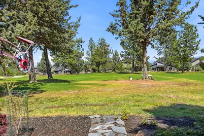 2964 NW Fairway Heights Drive, Bend, OR 97703 - Photo 35