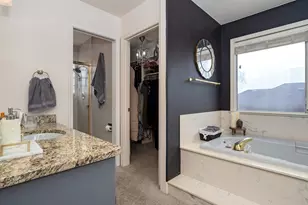 2739 Wilkshire Dr, Medford, OR 97504 - Photo 15
