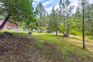 7310 N Applegate Rd, Grants Pass, OR 97527 - Photo 37