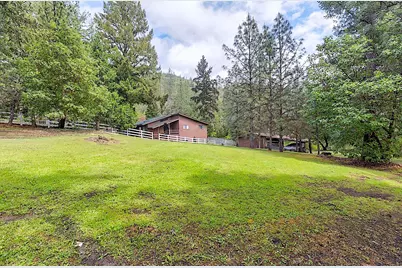 7310 N Applegate Road, Grants Pass, OR 97527 - Photo 35