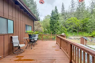 7310 N Applegate Rd, Grants Pass, OR 97527 - Photo 27