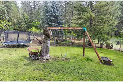 7310 N Applegate Road, Grants Pass, OR 97527 - Photo 47
