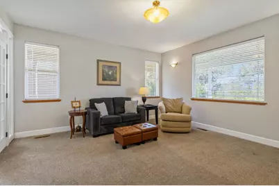 10831 Kestrel Road, Klamath Falls, OR 97601 - Photo 23