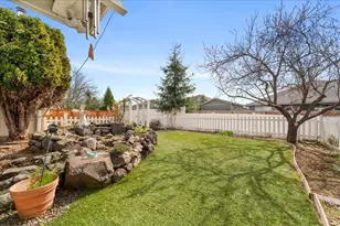 206 Eagle View Dr, Eagle Point, OR 97524 - Photo 29