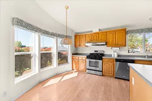 206 Eagle View Dr, Eagle Point, OR 97524 - Photo 9