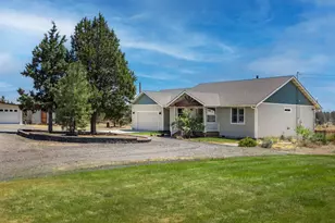25311 Bachelor Ln, Bend, OR 97701 - Photo 21