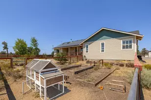 25311 Bachelor Ln, Bend, OR 97701 - Photo 23