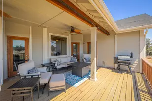 25311 Bachelor Ln, Bend, OR 97701 - Photo 11