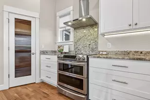 417 Tucker St, Ashland, OR 97520 - Photo 15