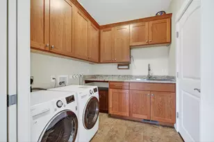 417 Tucker St, Ashland, OR 97520 - Photo 33