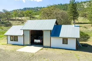 2245 Colestin Rd, Ashland, OR 97520 - Photo 5