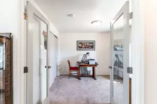 2303 NE 3rd St, Redmond, OR 97756 - Photo 5