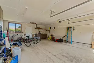 2900 Lois Ln, Grants Pass, OR 97527 - Photo 39