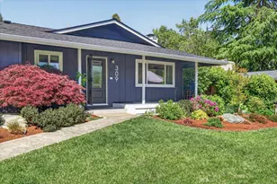 309 N Berkeley Way, Medford, OR 97504 - Photo 3