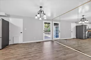 309 N Berkeley Way, Medford, OR 97504 - Photo 13