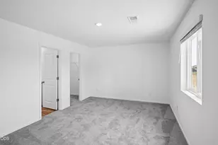 51779 Jubilee Pine Dr, La Pine, OR 97739 - Photo 13