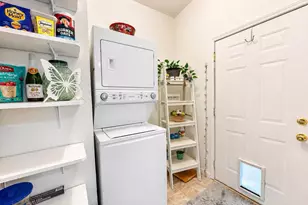 8401 Old Stage Rd, Central Point, OR 97502 - Photo 13