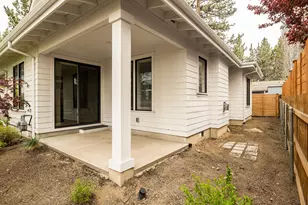 61661 Woodriver Dr, Bend, OR 97702 - Photo 43