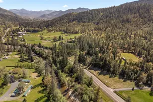 2295 W Evans Creek Rd, Rogue River, OR 97537 - Photo 43