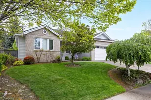 747 Eastridge Dr, Medford, OR 97504 - Photo 3