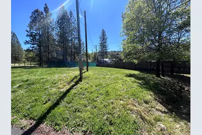 4235 Highland Avenue, Grants Pass, OR 97526 - Photo 49